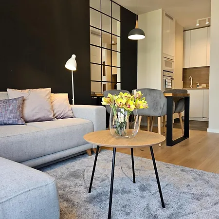 Urban Premium - Opolska 10 No 21 - Balcony - Rooftop Garden - Free Garage Апартаменты Катовице